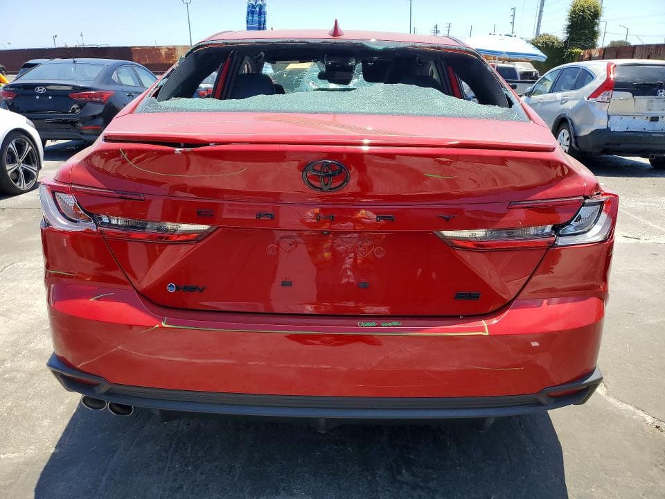 2025 TOYOTA CAMRY SE 6