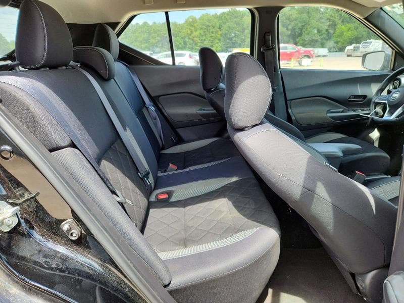 2020 NISSAN KICKS S 10