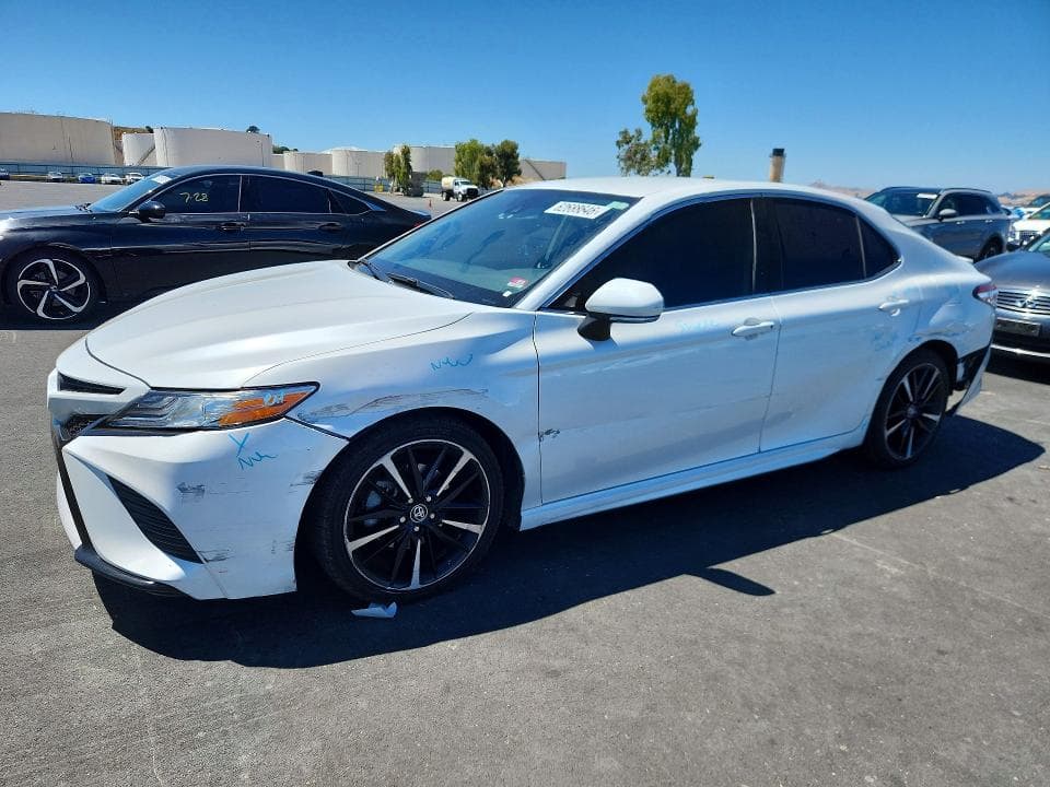 2020 TOYOTA CAMRY XSE - 1