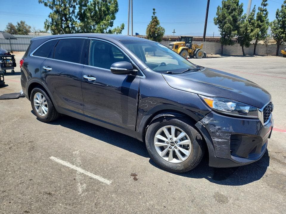 2019 KIA SORENTO LX 4