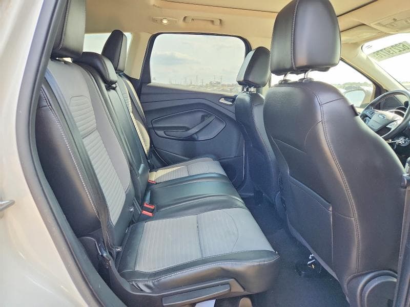 2017 FORD ESCAPE SE 10