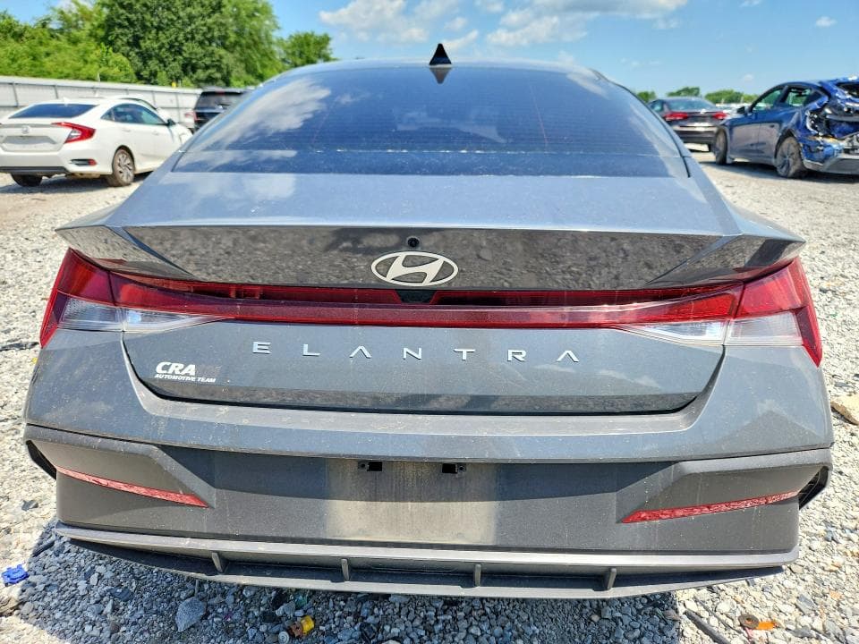 2024 HYUNDAI ELANTRA SEL 6