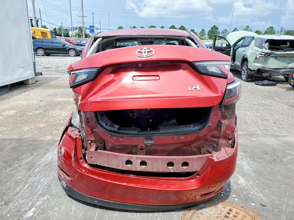 2017 TOYOTA YARIS IA BASE 6