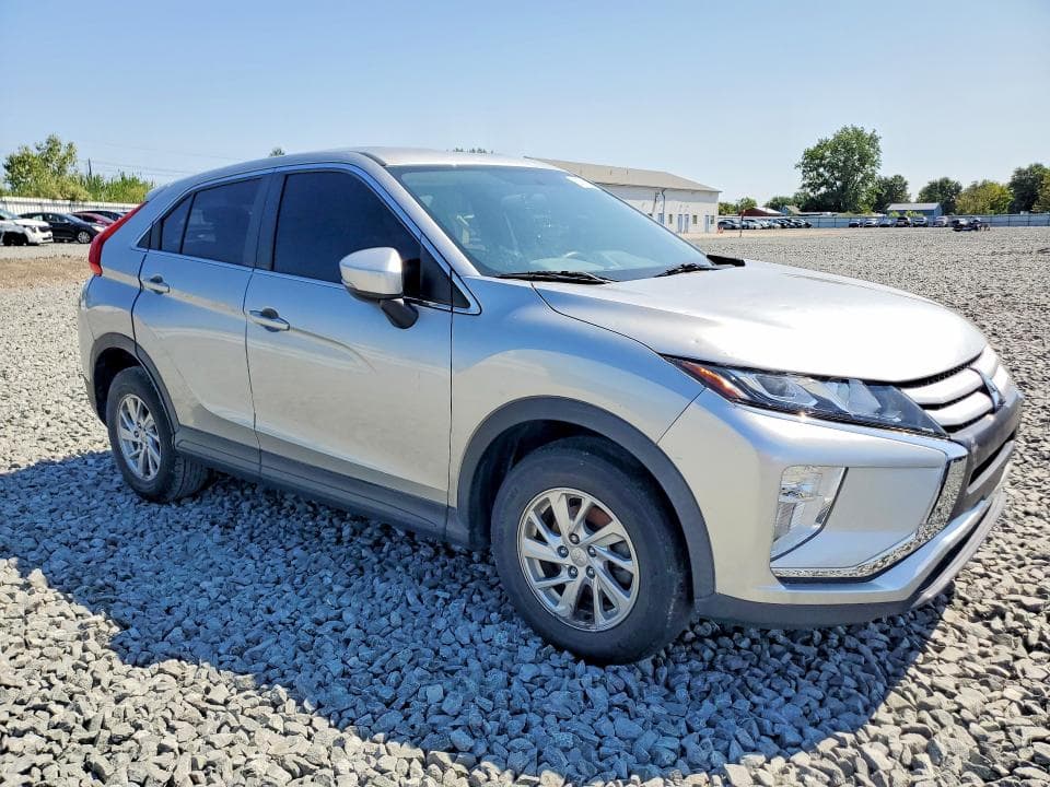 2018 MITSUBISHI ECLIPSE CROSS ES 4