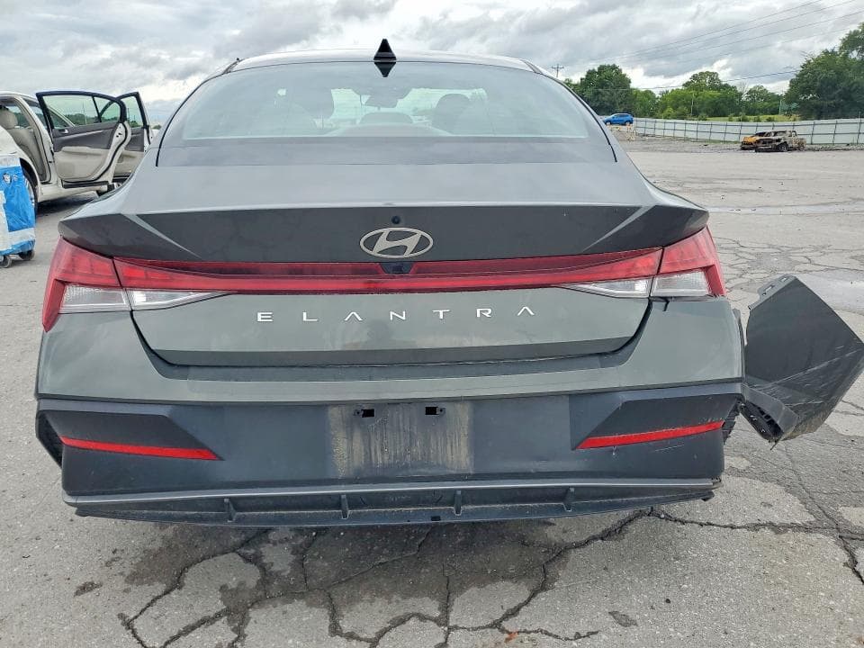 2024 HYUNDAI ELANTRA SEL 6