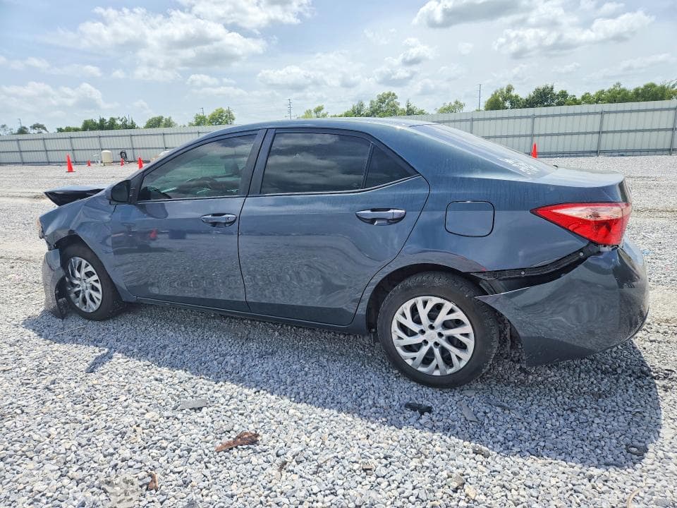 2017 TOYOTA COROLLA LE 2