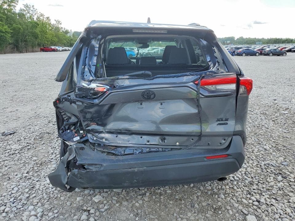 2021 TOYOTA RAV4 XLE 6