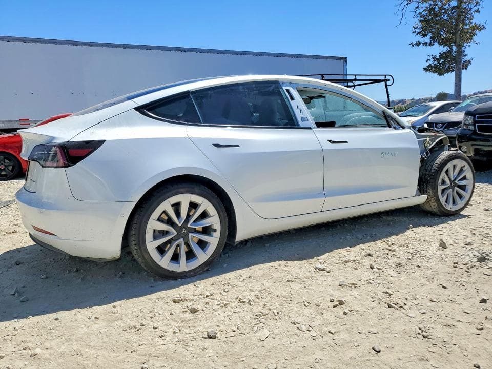 2022 TESLA MODEL 3 3