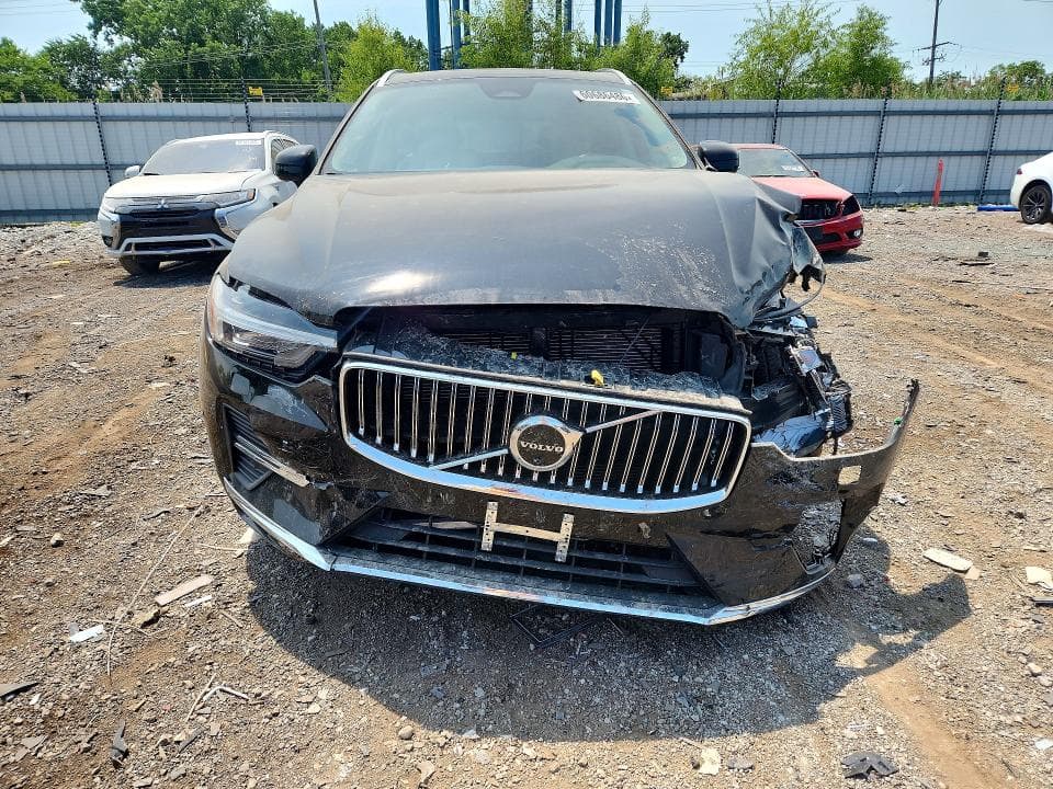 2023 VOLVO XC60 PLUS 5