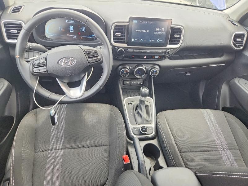 2026 HYUNDAI VENUE SEL 8