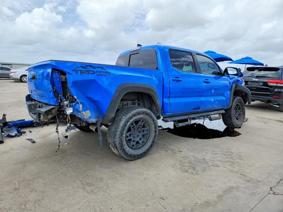 2020 TOYOTA TACOMA TRD SPORT 3