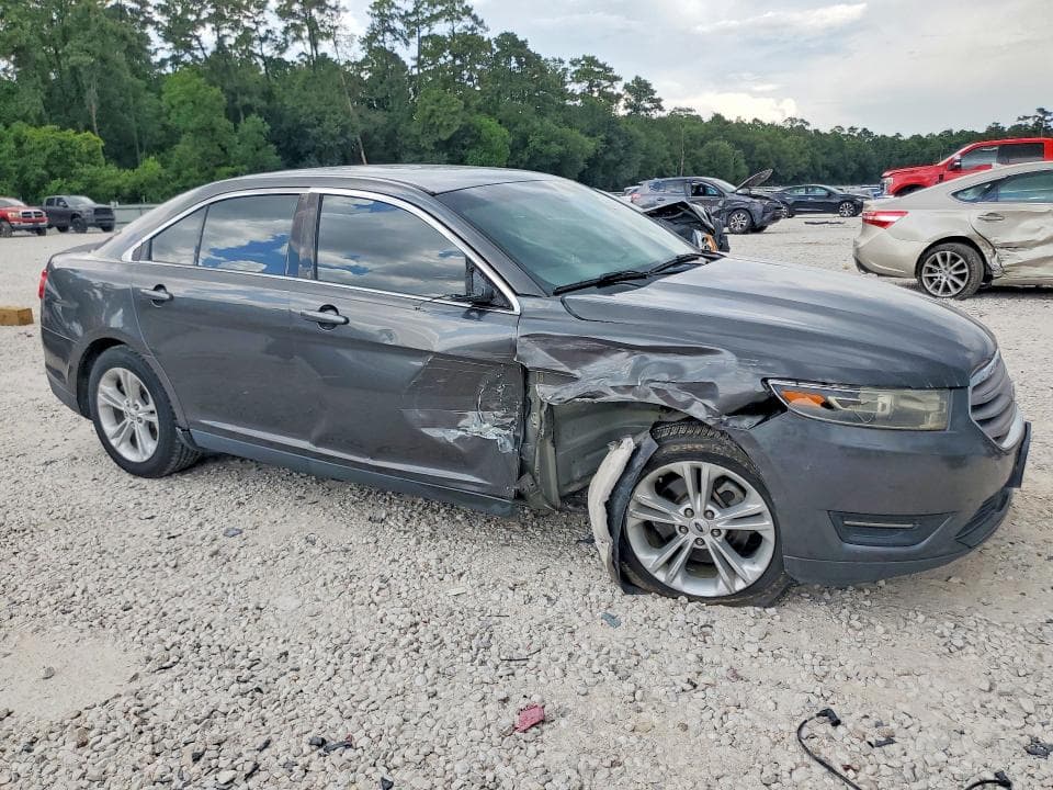 2017 FORD TAURUS SEL 4
