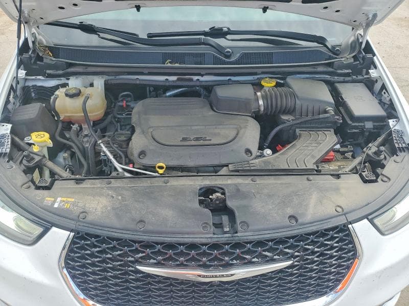 2022 CHRYSLER PACIFICA TOURING L 12