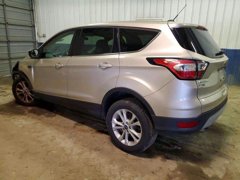 2017 FORD ESCAPE SE 2