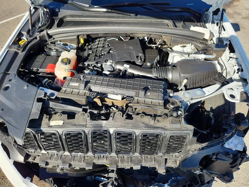 2023 JEEP GRAND CHEROKEE L LAREDO 12