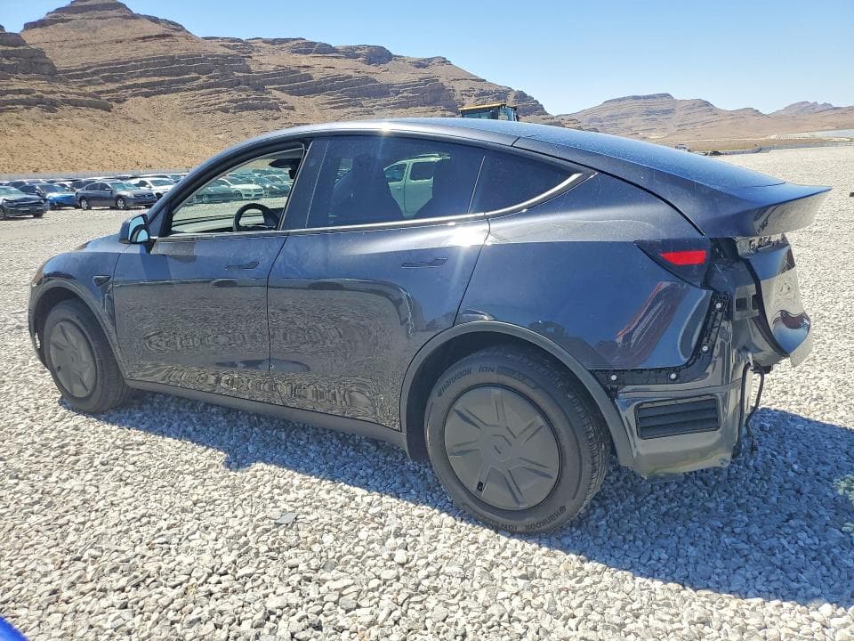 2026 TESLA MODEL Y 2