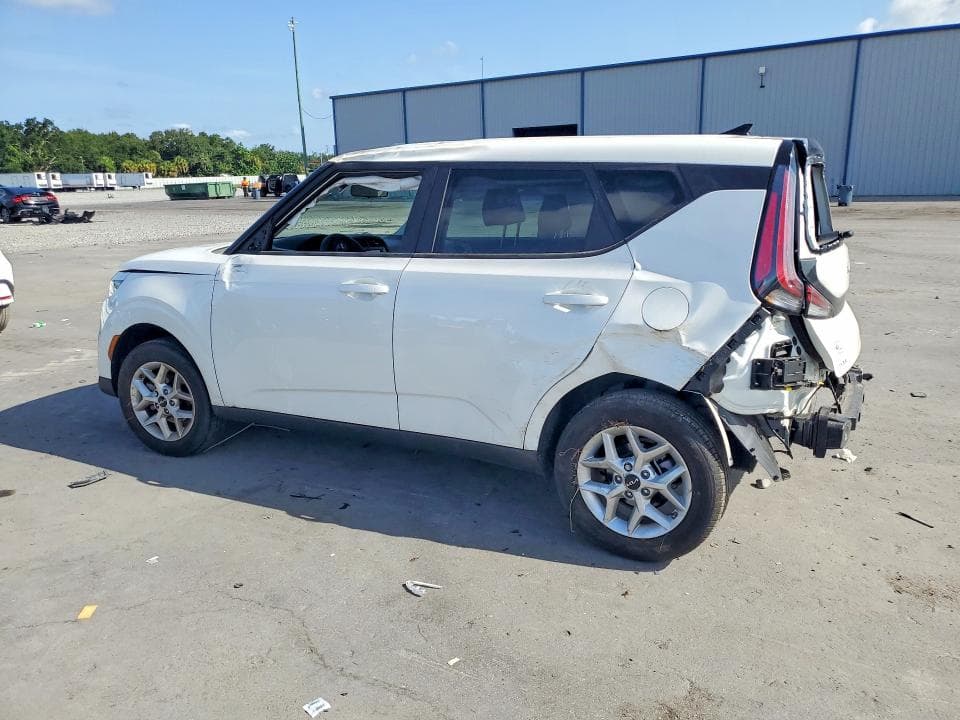 2025 KIA SOUL LX 2