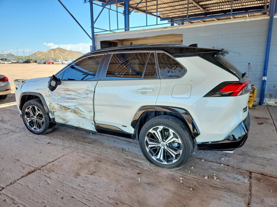 2022 TOYOTA RAV4 PRIME XSE 2
