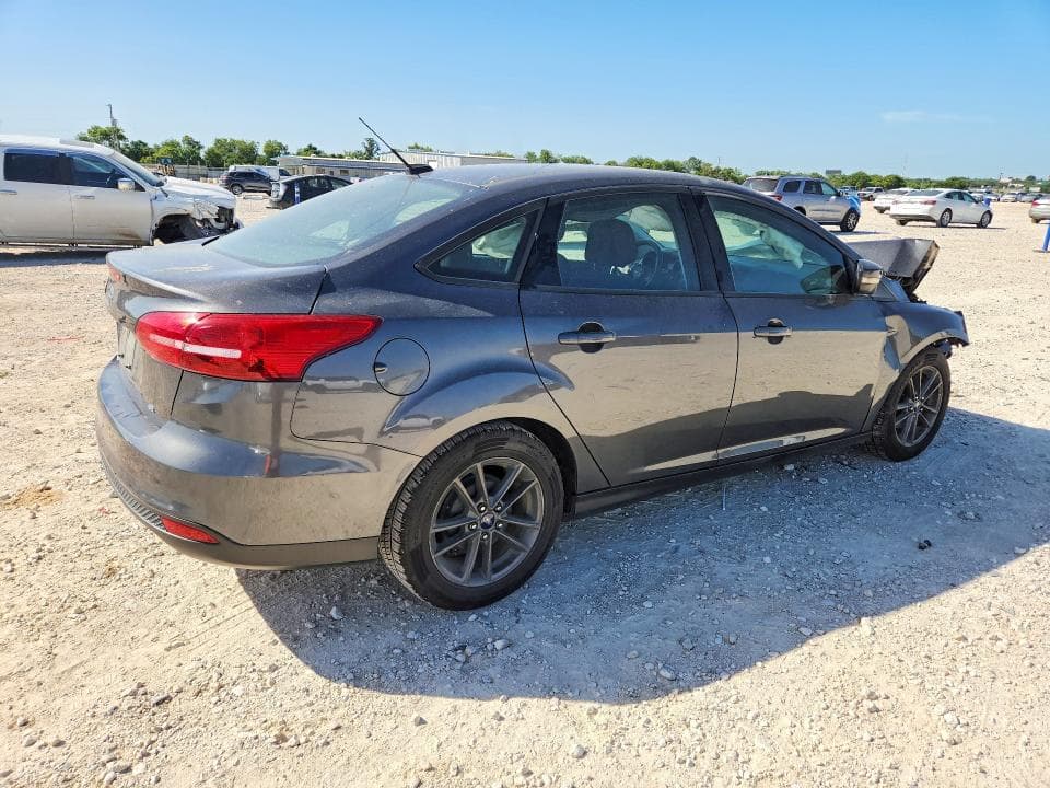 2018 FORD FOCUS SE 3