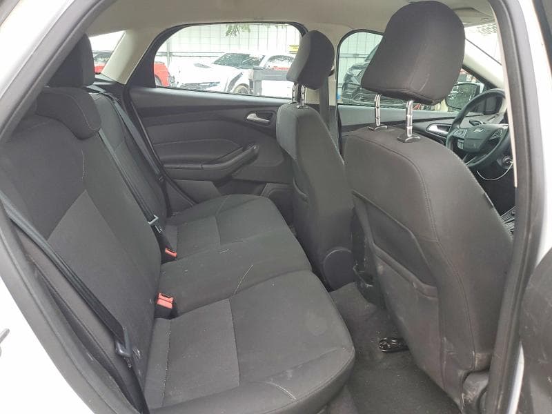 2017 FORD FOCUS SE 10