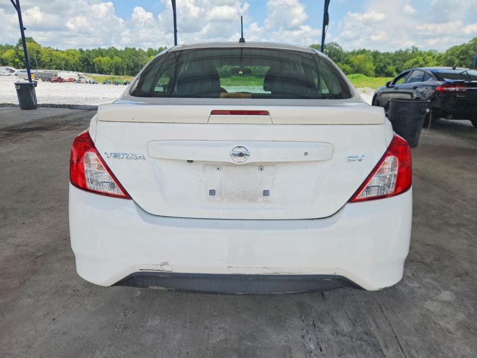 2019 NISSAN VERSA SV 6