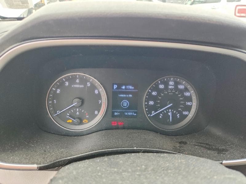 2020 HYUNDAI TUCSON VALUE 9