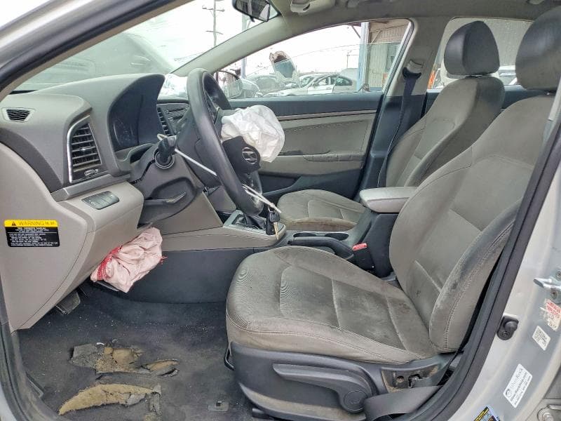 2017 HYUNDAI ELANTRA SE 7