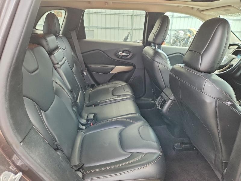 2018 JEEP CHEROKEE LIMITED 11