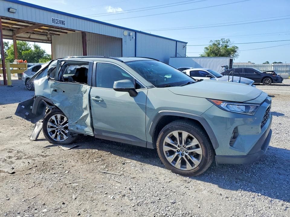 2021 TOYOTA RAV4 XLE PREMIUM 4