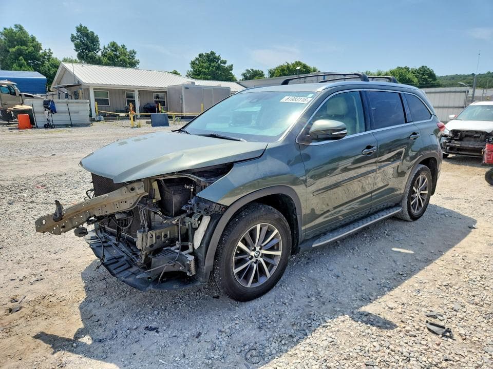 2017 TOYOTA HIGHLANDER XLE - 1