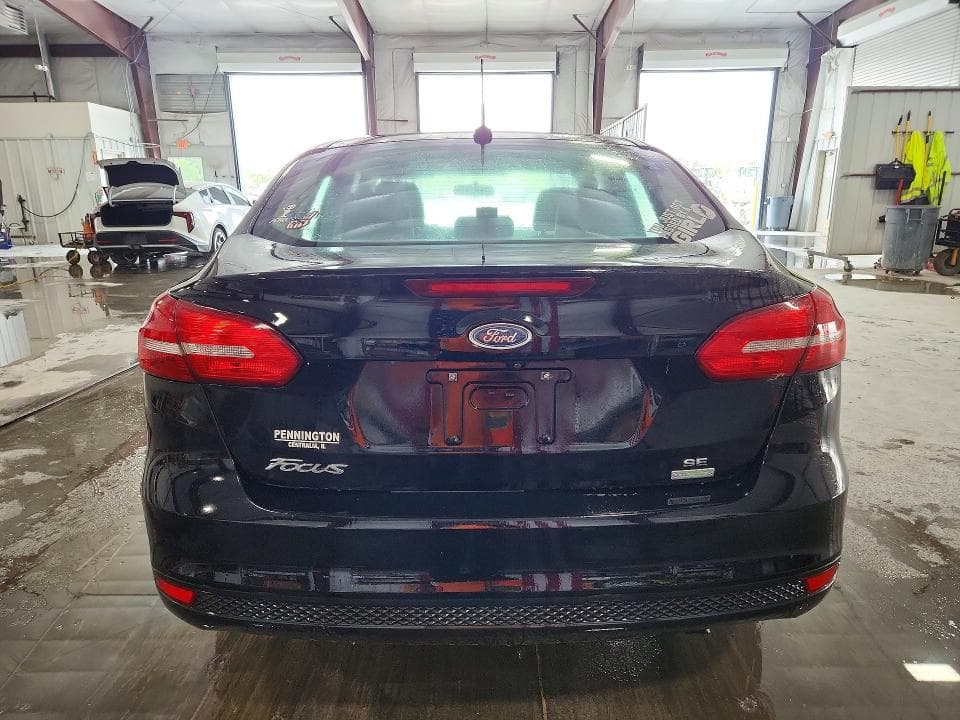 2018 FORD FOCUS SE 6