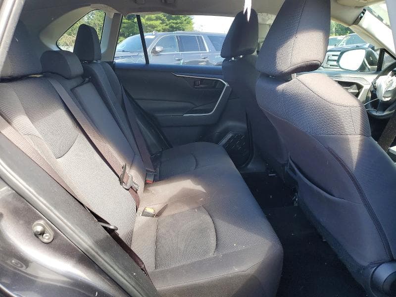 2019 TOYOTA RAV4 LE 11