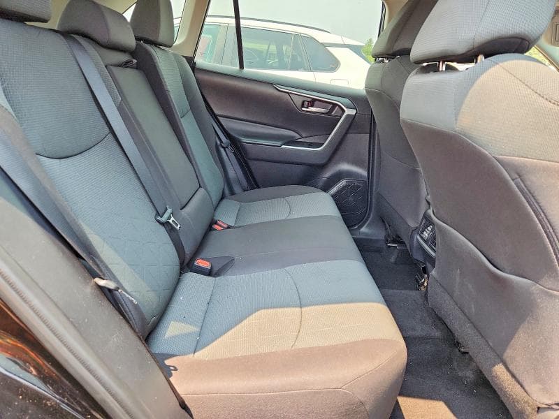 2024 TOYOTA RAV4 XLE 11