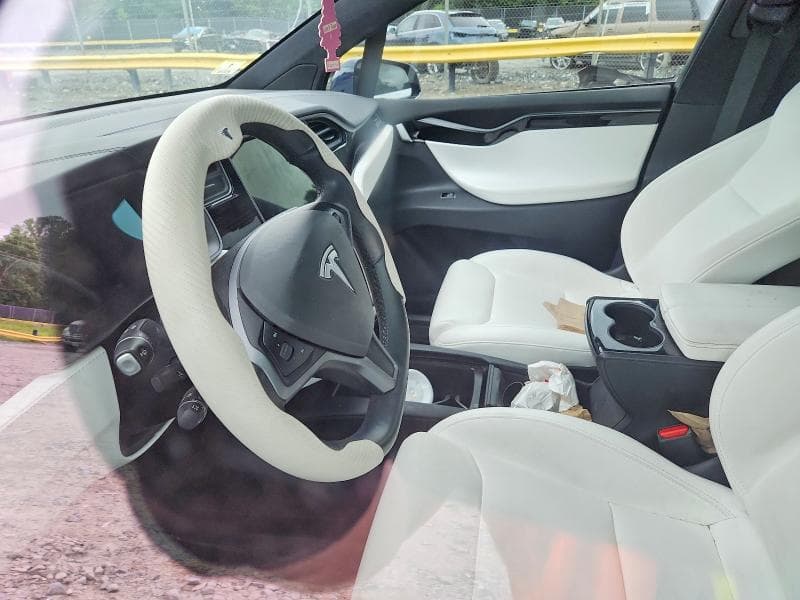 2021 TESLA MODEL X 8