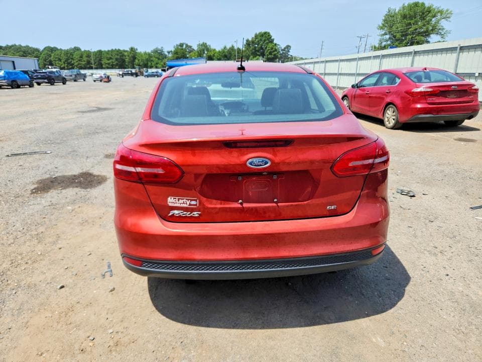 2018 FORD FOCUS SE 6