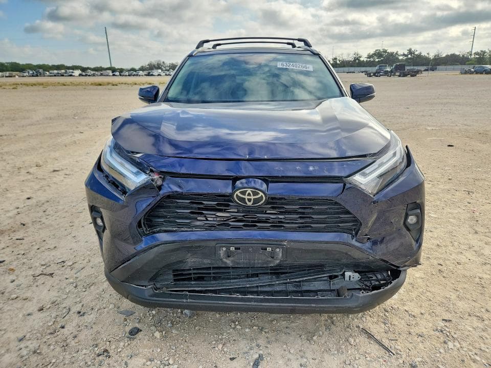 2025 TOYOTA RAV4 XLE PREMIUM 5