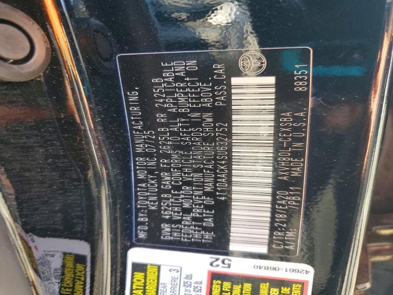 2025 TOYOTA CAMRY SE 12