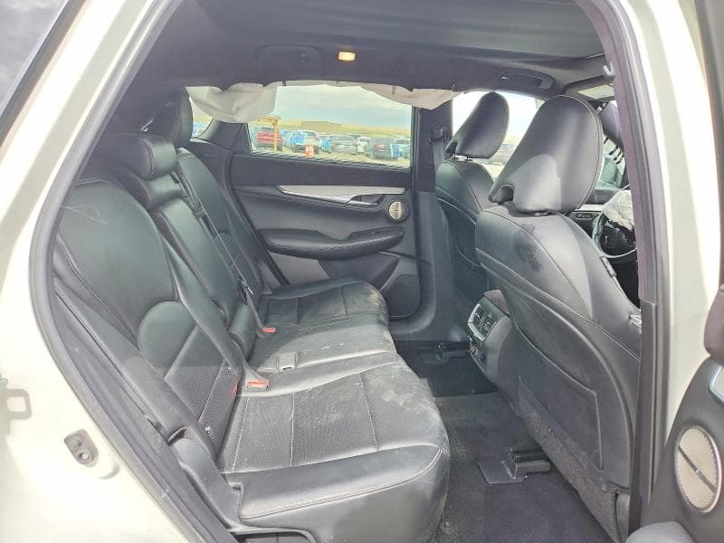 2019 INFINITI QX50 ESSENTIAL 10