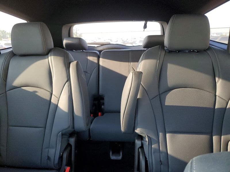2024 BUICK ENCLAVE ESSENCE 10