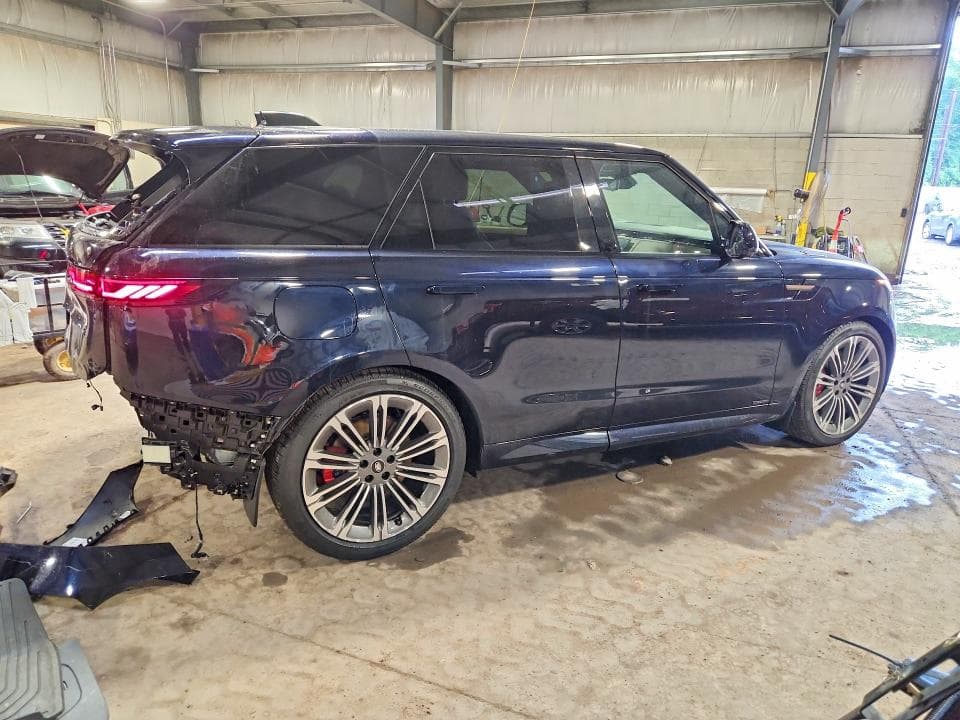 2025 LAND ROVER RANGE ROVER SPORT AUTOBIOGRAPHY 3