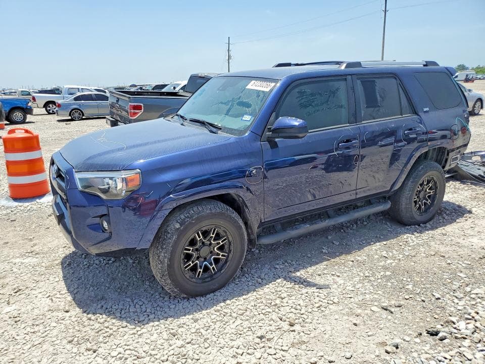 2022 TOYOTA 4RUNNER SR5 - 1