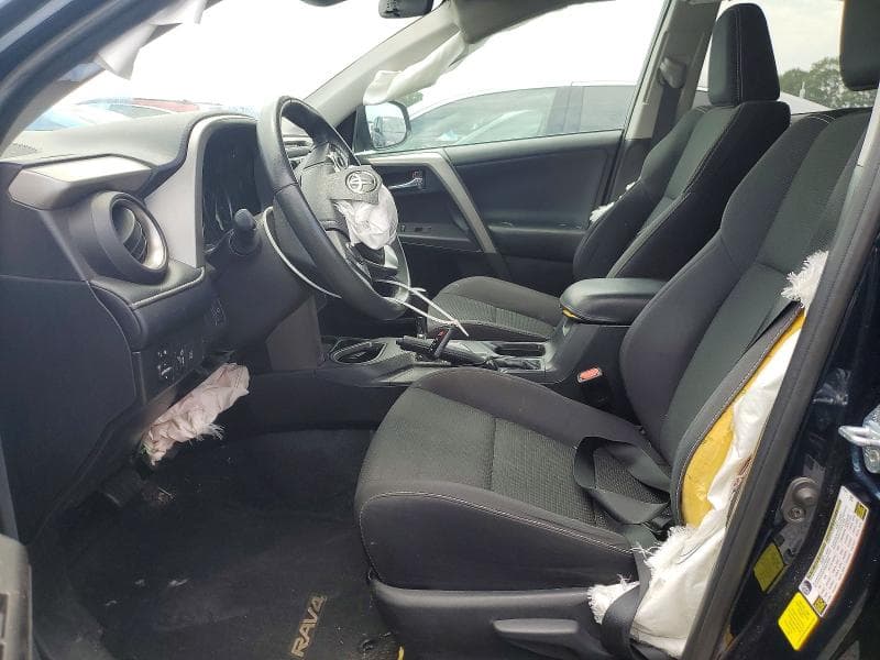 2017 TOYOTA RAV4 XLE 7