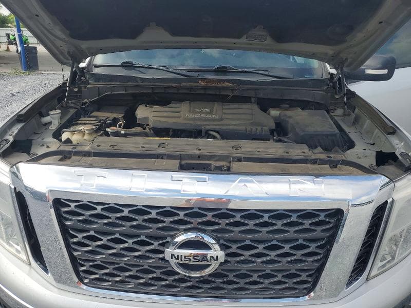 2017 NISSAN TITAN S 11