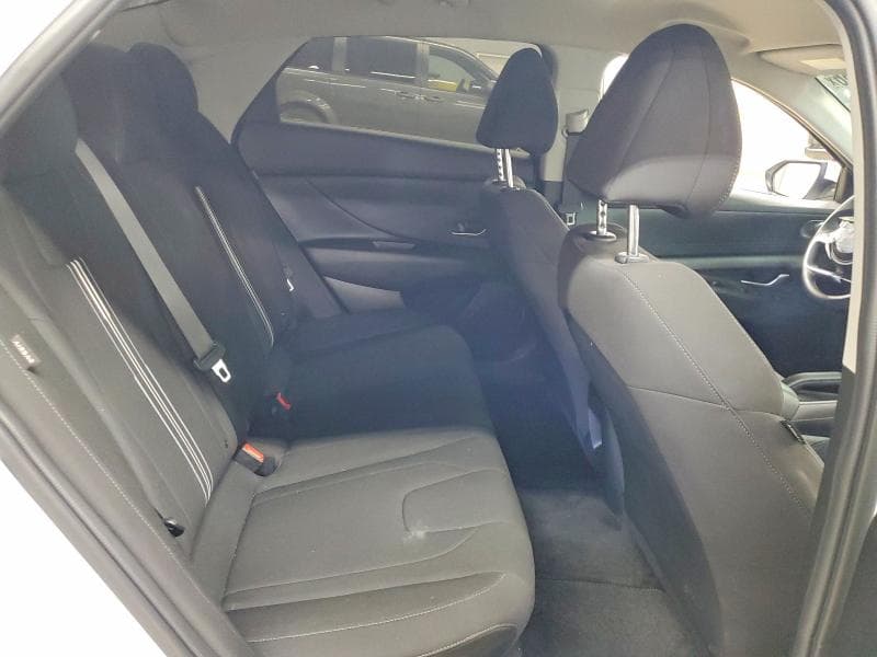 2024 HYUNDAI ELANTRA SEL 10