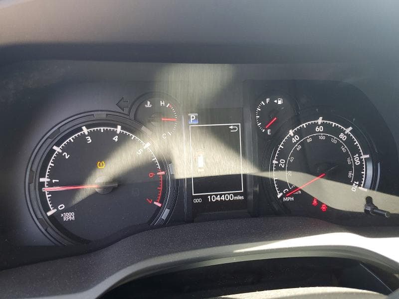 2022 TOYOTA 4RUNNER SR5 9