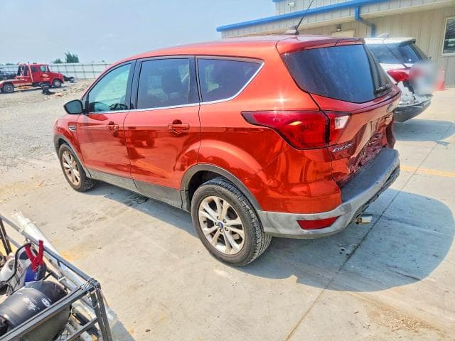 2019 FORD ESCAPE SE 2