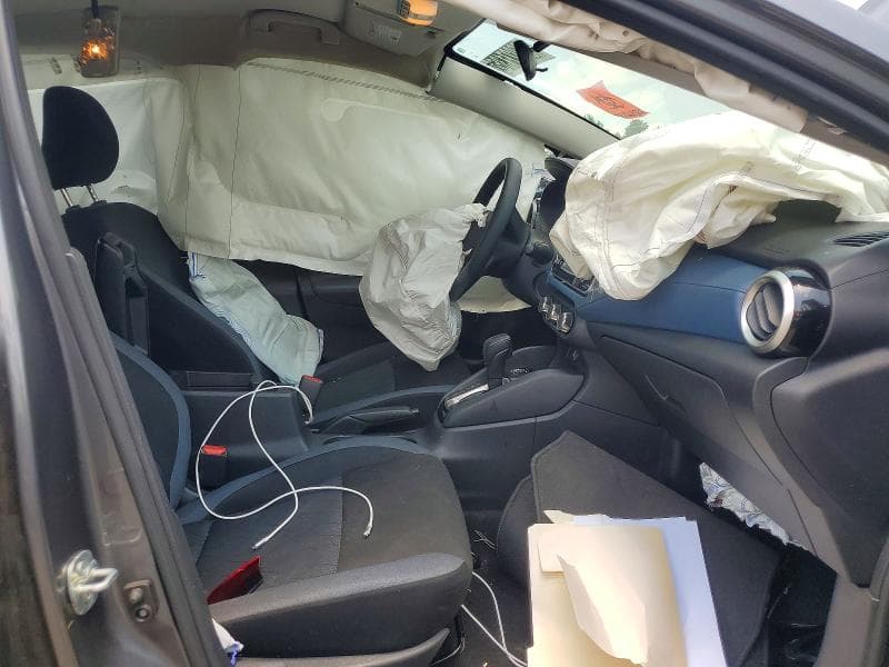 2025 NISSAN VERSA SV 7