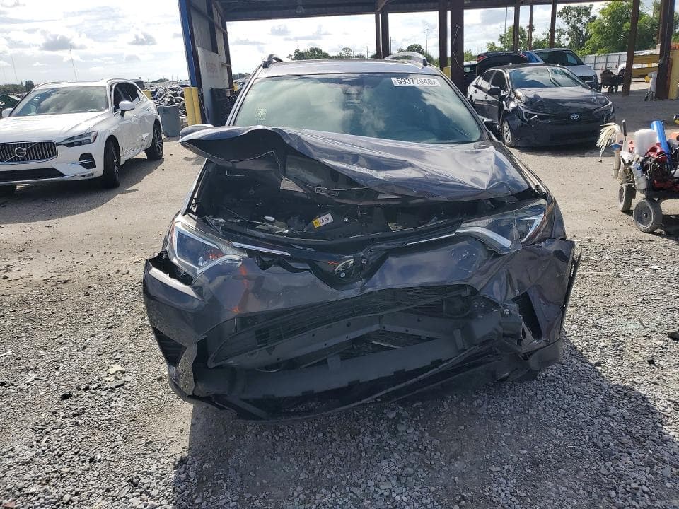 2017 TOYOTA RAV4 LE 5