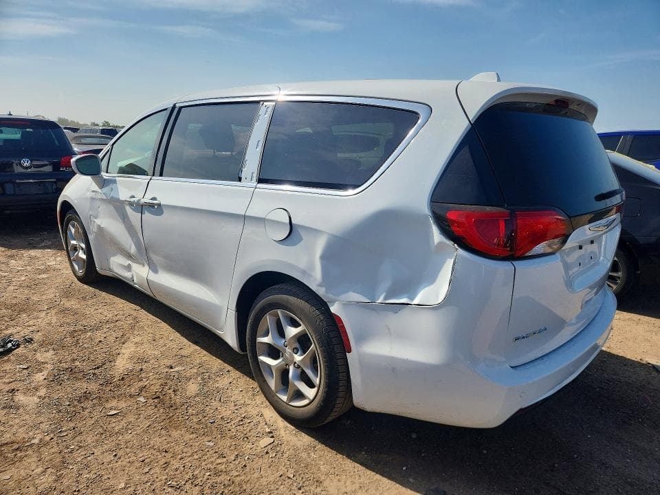 2019 CHRYSLER PACIFICA TOURING PLUS 2
