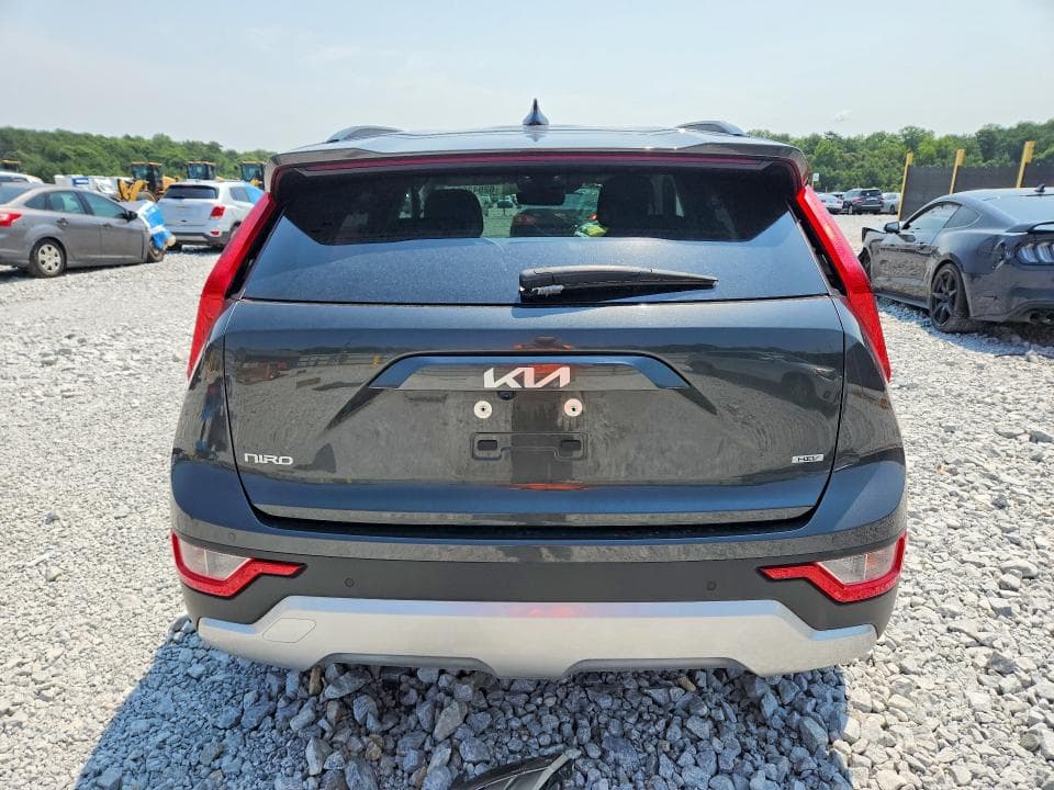 2023 KIA NIRO EX 6